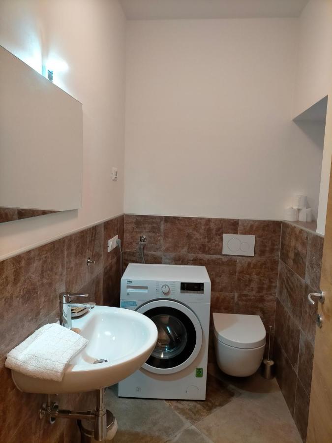 Appartamento Morettina Con Terrazzo เลวิโกแตร์เม ภายนอก รูปภาพ