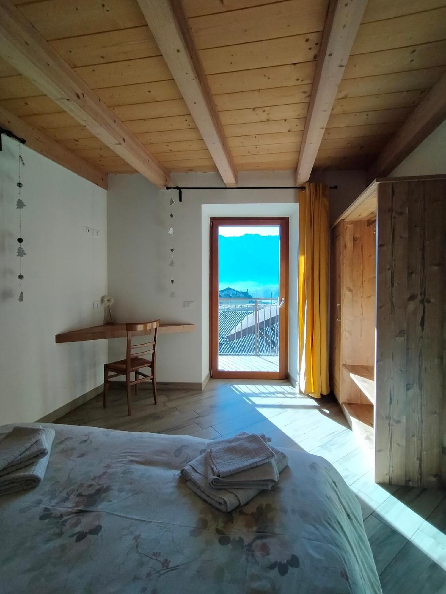 Appartamento Morettina Con Terrazzo เลวิโกแตร์เม ภายนอก รูปภาพ